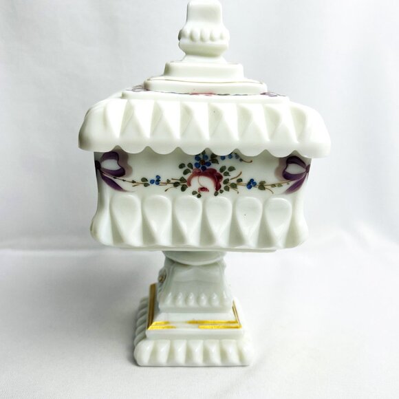Westmoreland Milk Glass Hand-Painted Wedding Box Compote Roses & Bows 8” - Picture 10 of 12